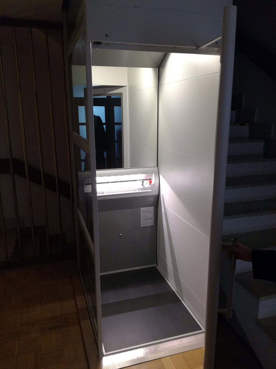 Domáci výťah pre imobilných - Aritco 4000