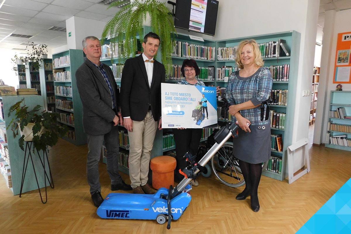 Slávnostné odovzdanie schodolezu