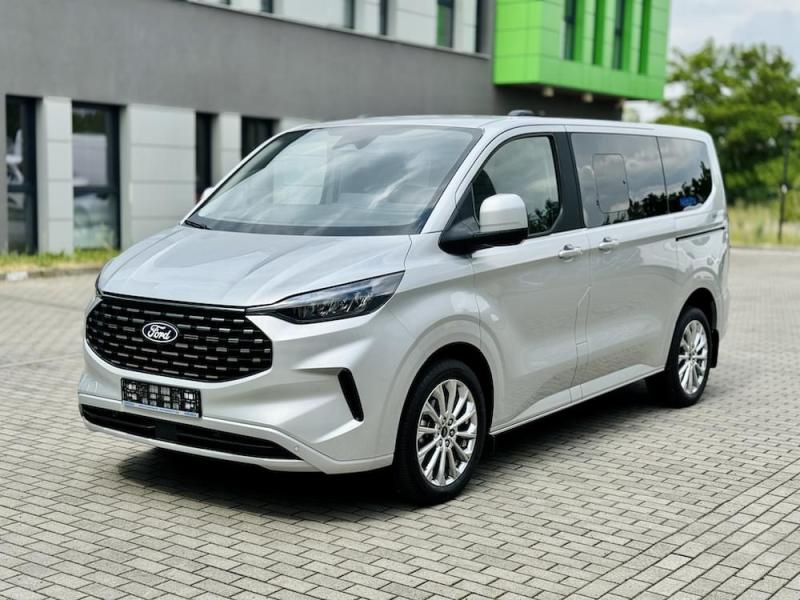 Bezbariérový automobil Ford Tourneo Independence